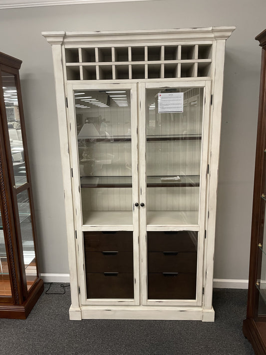 Pulaski Furniture Distressed White Curio Cabinet