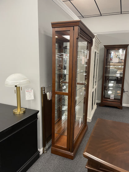 Pulaski Furniture Brown 20485 Curio Cabinet — image 2